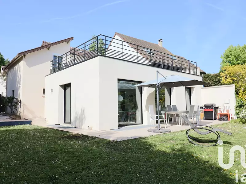 Maison, 195 m²