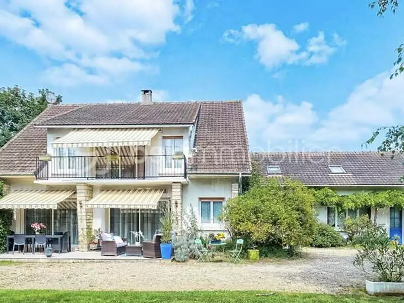 Maison, 395 m²