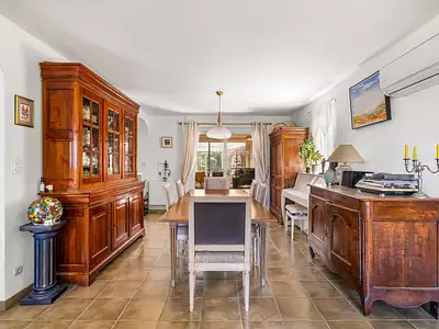 Maison, 181 m²