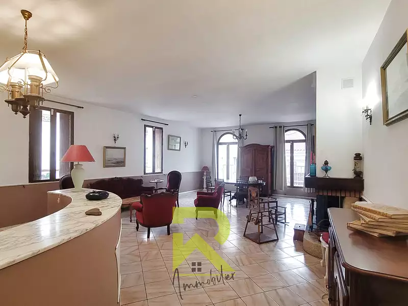 Maison, 194 m²
