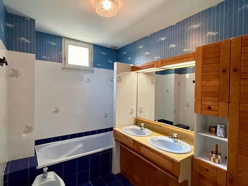 Maison, 300 m²