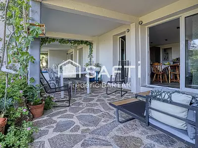 Maison, 156 m²
