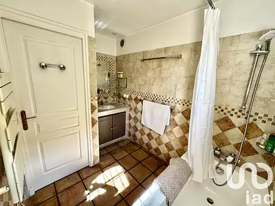 Maison, 221 m²