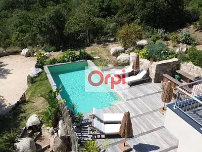 Maison, 163 m²