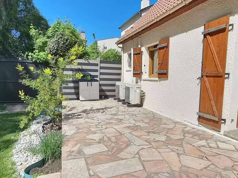 Maison, 99 m²