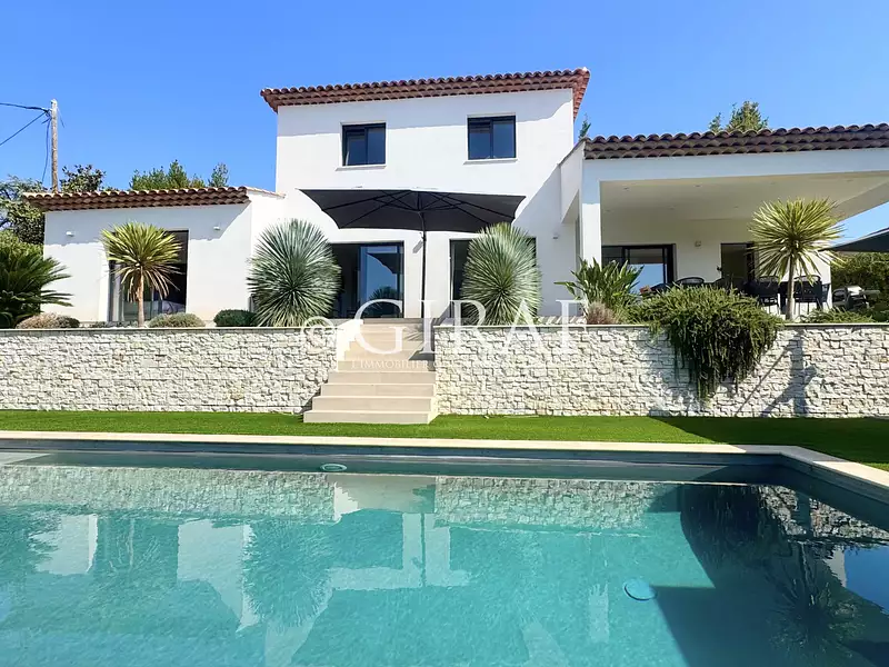 Maison, 140 m²