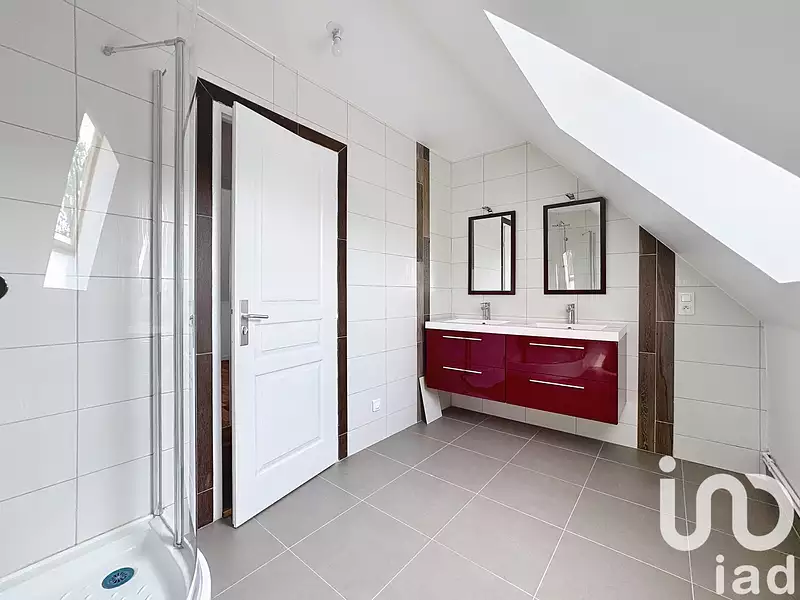 Maison, 185 m²