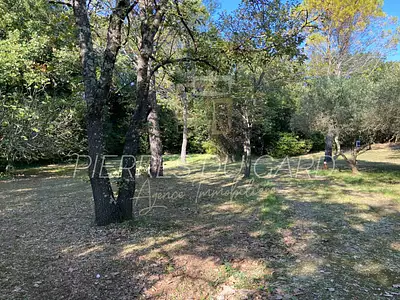 Terrain, 640 m²