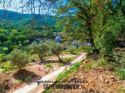 Terrain, 2 021 m²