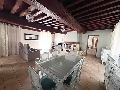 Maison, 240 m²
