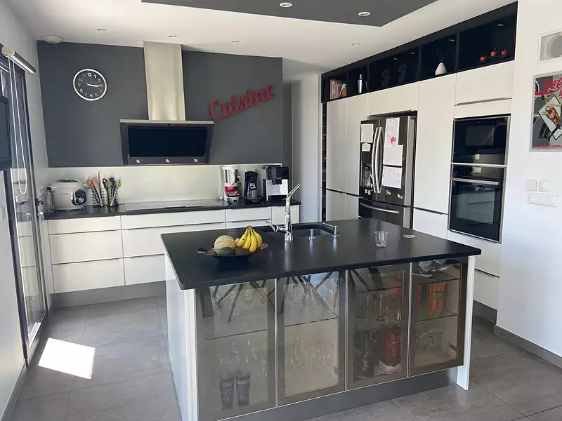 Maison, 160 m²