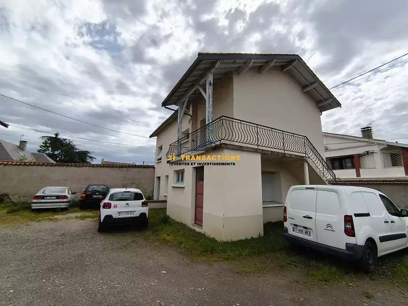 Immeuble, 266 m²