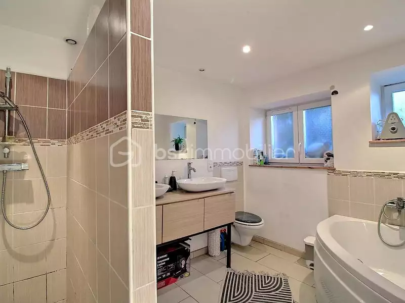 Maison, 183 m²
