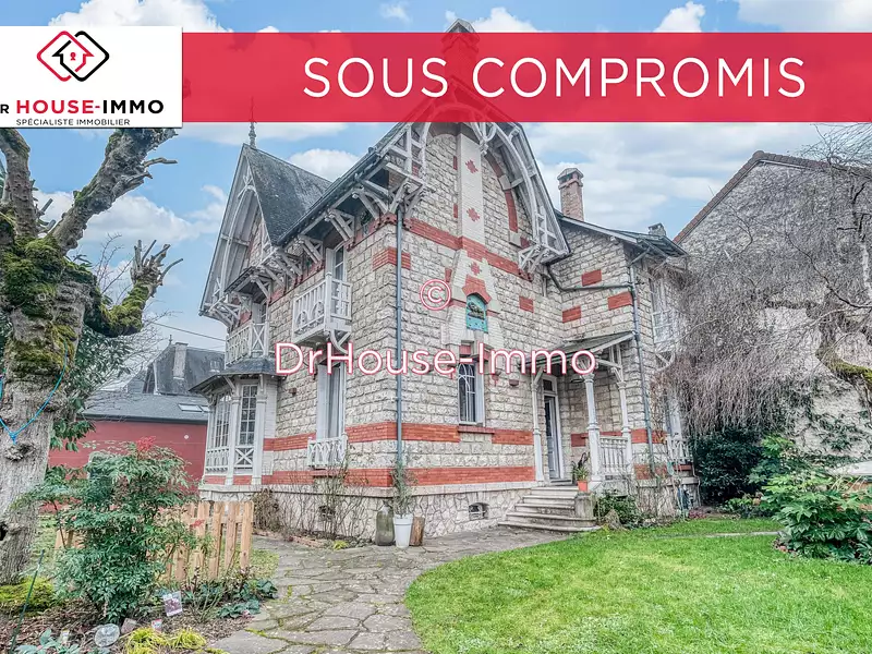 Maison, 210 m²
