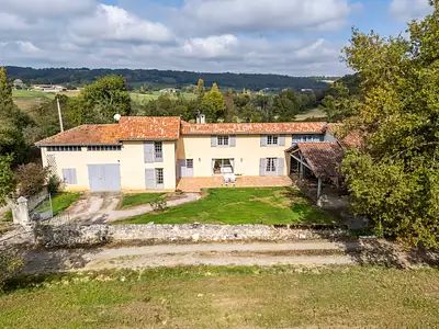 Maison, 260 m²