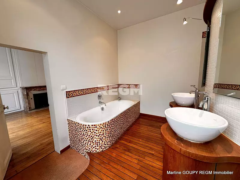 Maison, 341 m²