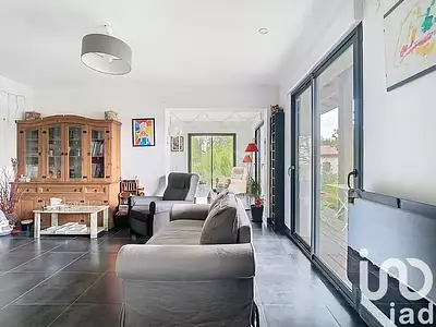 Maison, 196 m²