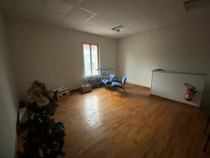 Immeuble, 130 m²