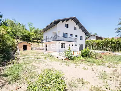 Maison, 215 m²
