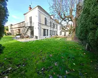 Maison, 240 m²