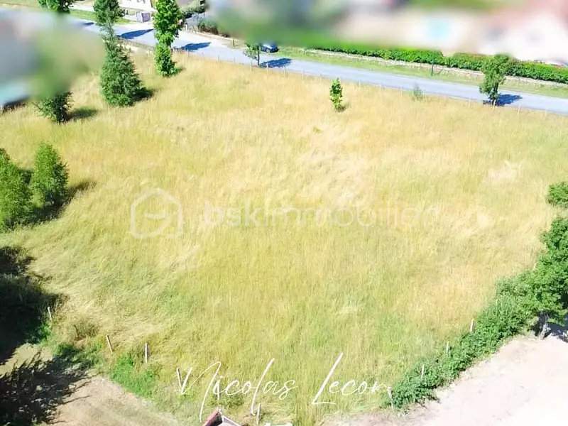 Terrain, 2 500 m²