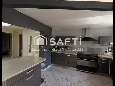 Maison, 140 m²