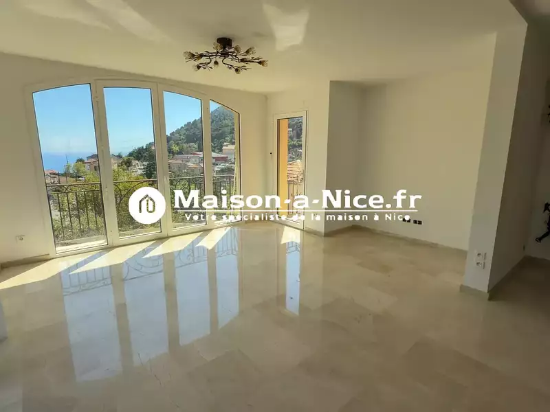 Maison, 333,07 m²
