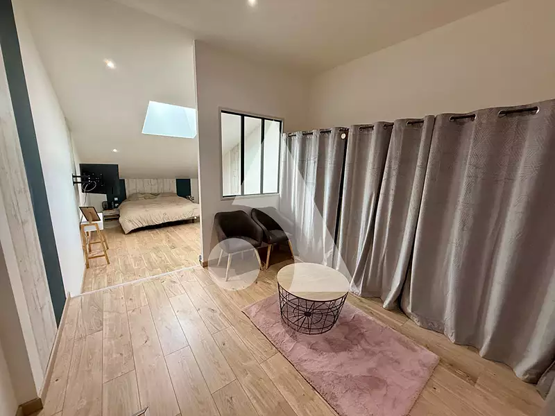 Maison, 232 m²