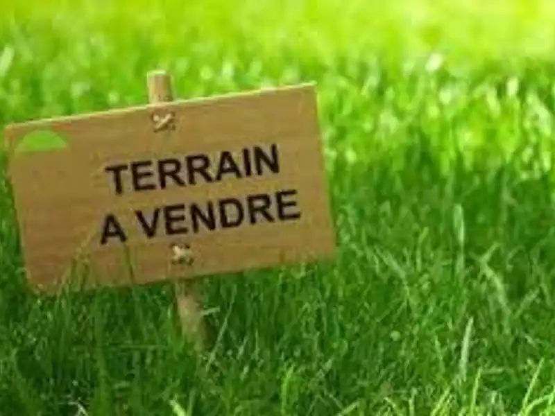 Terrain, 444 m²