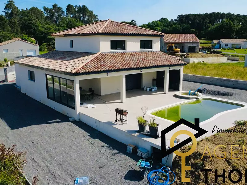 Maison, 185 m²