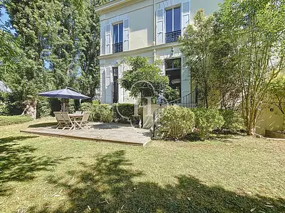 Maison, 326 m²