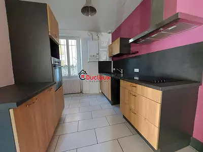 Maison, 180 m²