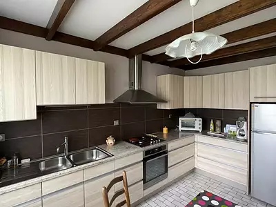 Maison, 185 m²