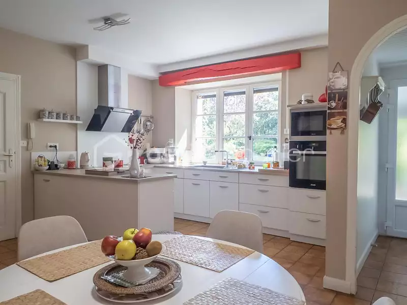 Maison, 283 m²