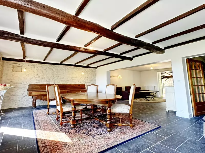 Maison, 244 m²