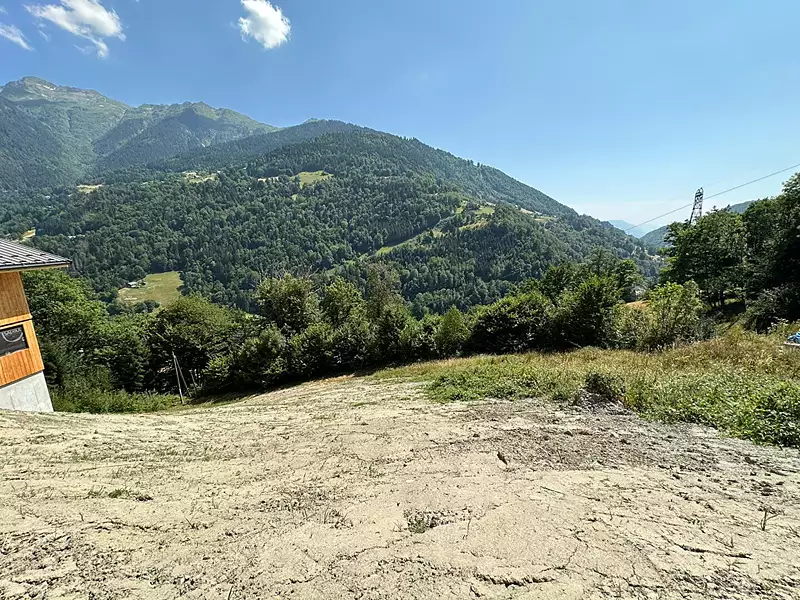 Terrain, 1 045 m²