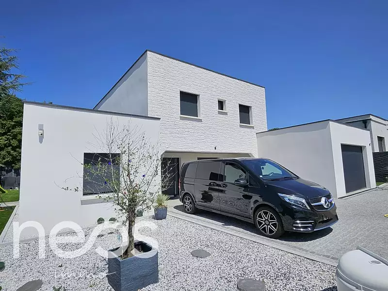 Maison, 195 m²