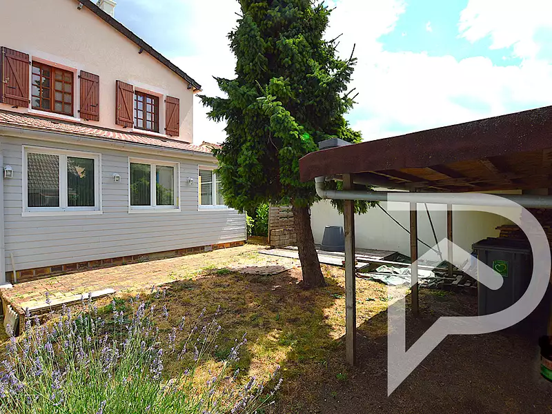 Maison, 83 m²