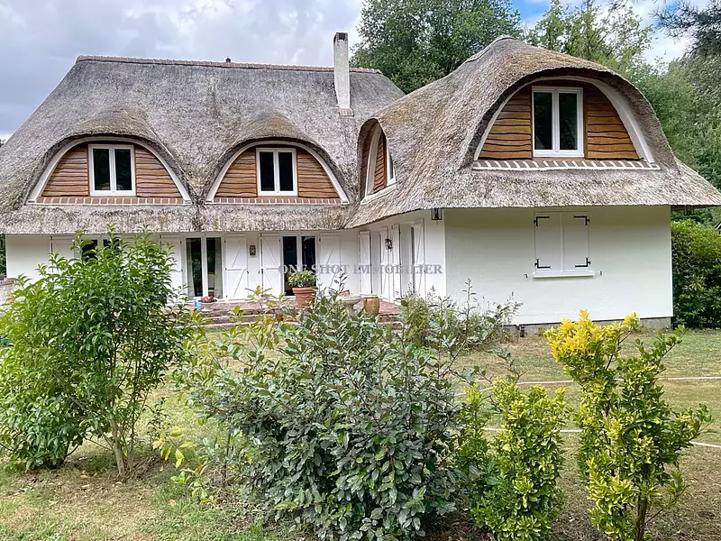 Maison, 240 m²
