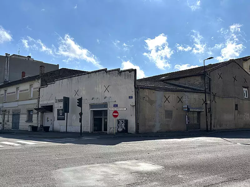 Divers, 330 m²