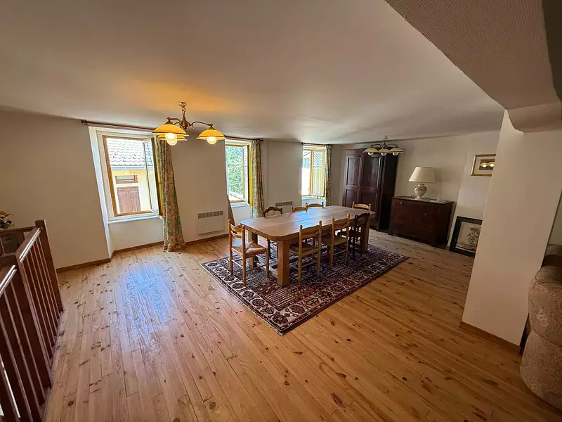 Maison, 180 m²