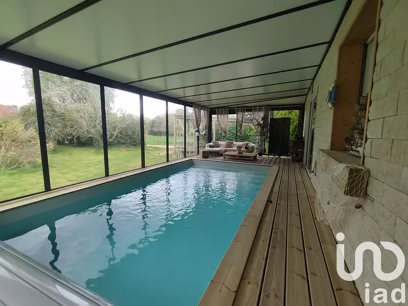 Maison, 196 m²
