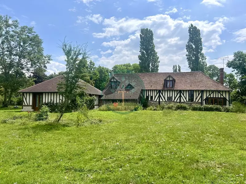 Maison, 256 m²