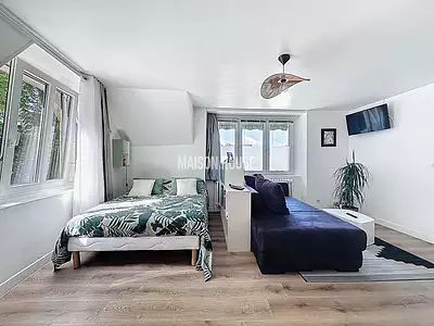 Immeuble, 180 m²