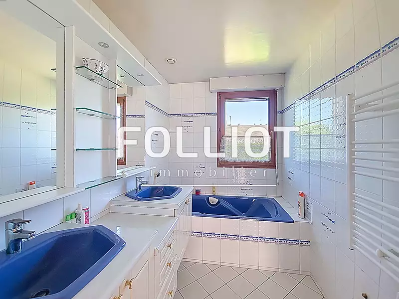 Maison, 122 m²