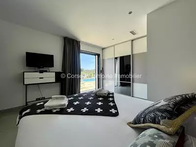 Maison, 210 m²