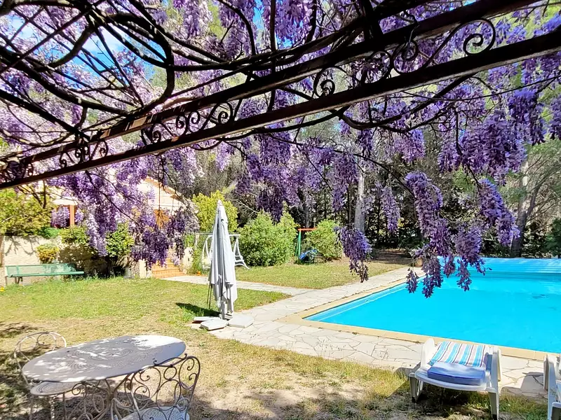 Maison, 176 m²