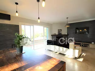 Maison, 170 m²