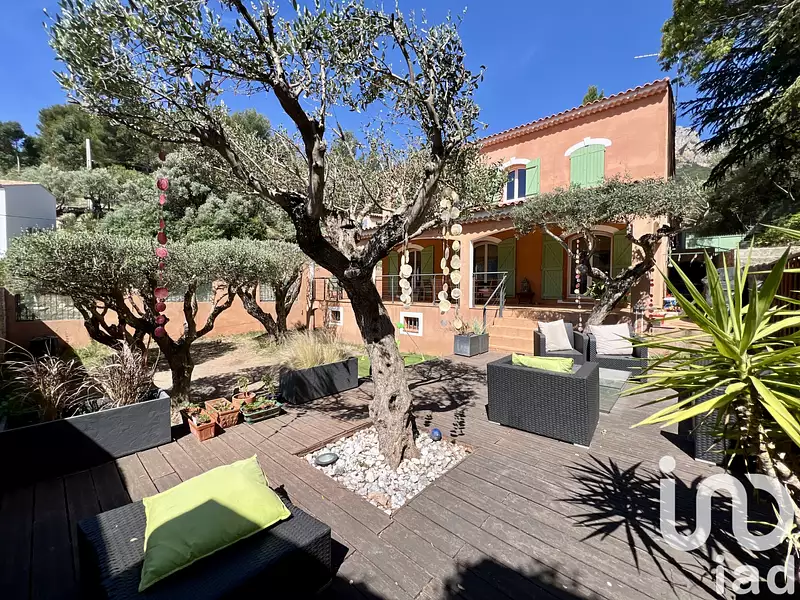 Maison, 182 m²