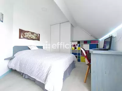 Maison, 176 m²